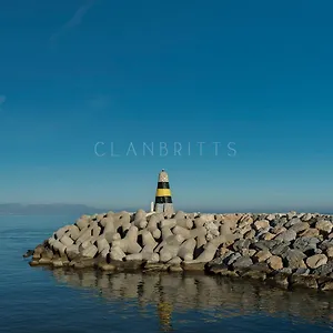 https://apartamento-marina-suite.hotelsinnerja.org