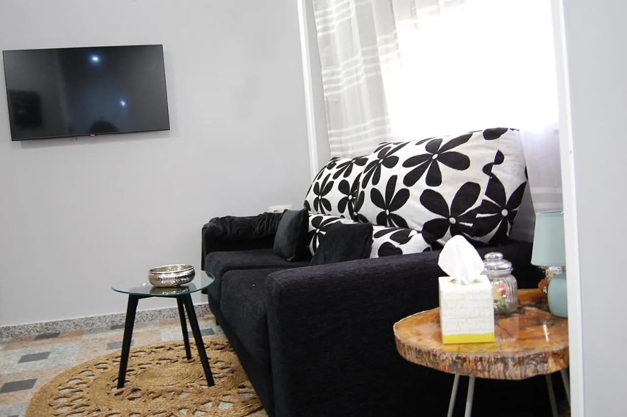 Apartamentos Los Jardines& Parking Cordoba Apartment