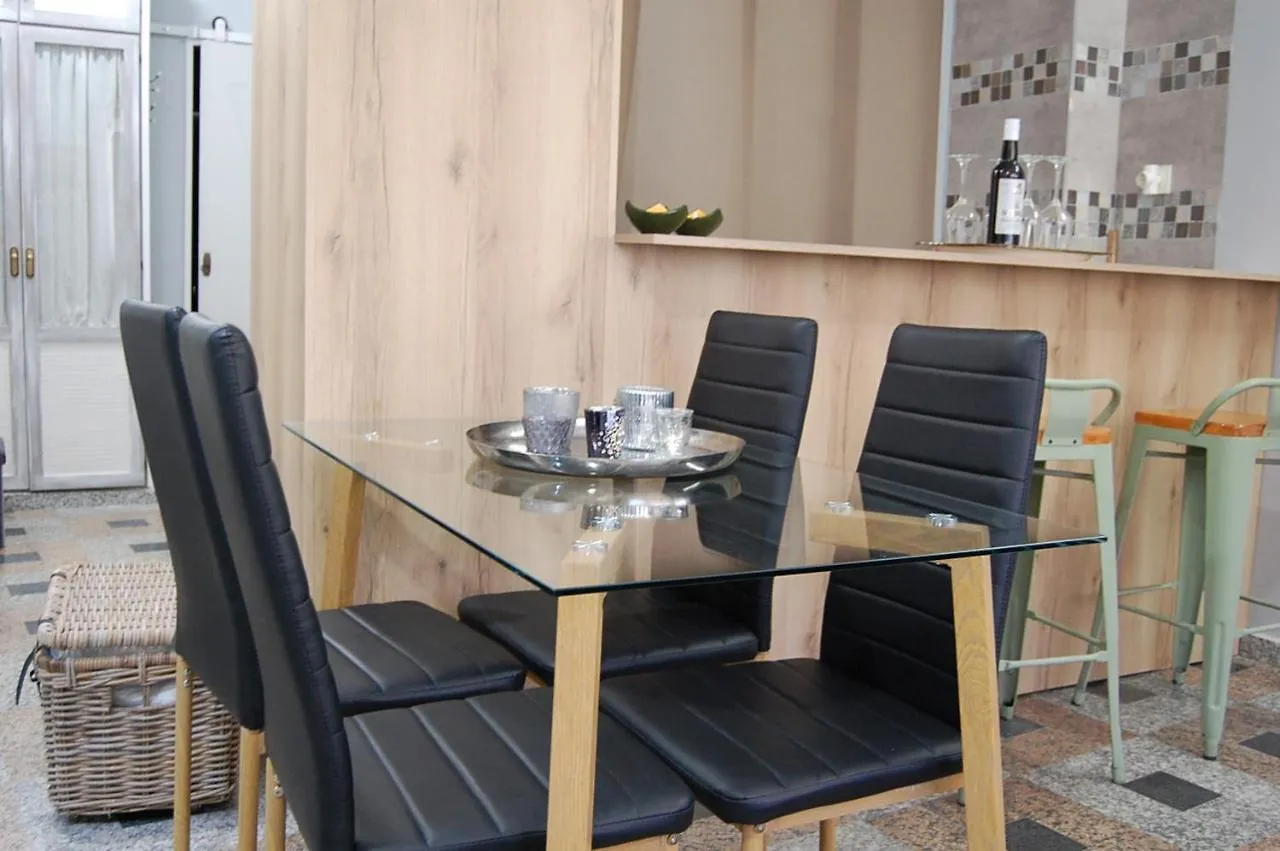 Apartamentos Los Jardines& Parking Cordova 0*,